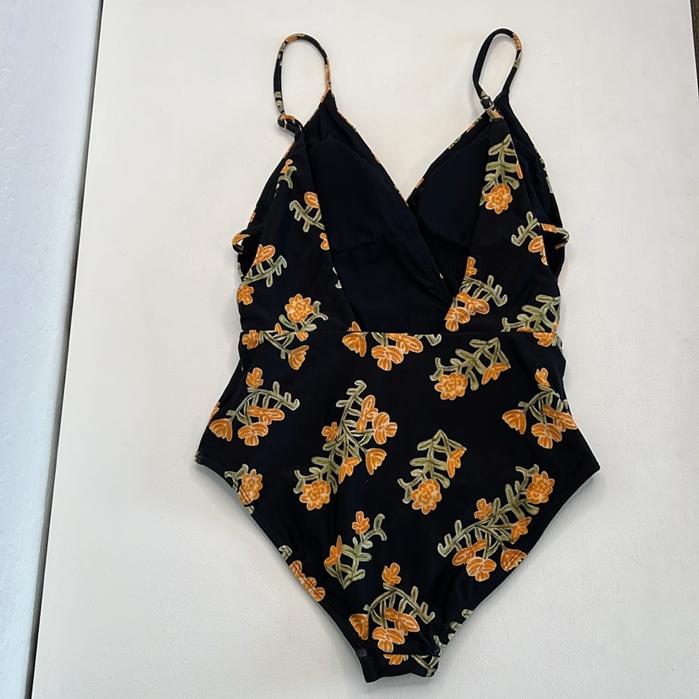 NWT VIX Madalena one piece swimsuit black orange floral size medium - Picture 6 of 13